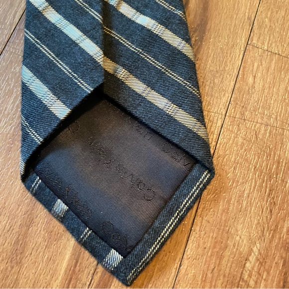 Calvin Klein Gray Tan Striped Silk Blend Men’s Necktie - Picture 10 of 12